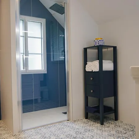 Couette-café Nouveau Au Coeur De Adam - Le Clos De LʼIsle-Adam
