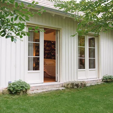 Couette-café Nouveau Au Coeur De Adam - Le Clos De LʼIsle-Adam