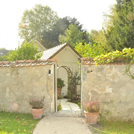 Au Coeur De Adam - Le Clos De Oda ve Kahvaltı 3*